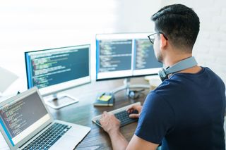 Banner — Contabilidade para empresas de tecnologia, software e infraestrutura — Interação Consult